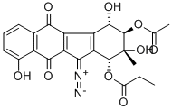 CAS 登录号：156429-14-0， (1R,2S,3R,4S)-3-乙酰氧基-11-偶氮基-2,4,10-三羟基-2-甲基-9-氧代-1-丙酰氧基-3,4-二氢-1H-苯并[b]芴-5-醇