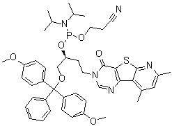 CAS 登录号：548430-99-5, 二(异丙基)氨基亚膦酸 (1S)-1-[[二(4-甲氧基苯基)苯基甲氧基]甲基]-3-(7,9-二甲基-4-氧代吡啶并[3',2':4,5]噻吩并[3,2-d]嘧啶-3(4H)-基)丙基 2-氰基乙基酯